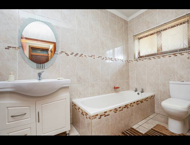 3 BEDROOM HOUSE FOR SALE IN CARRINGTON HEIGHTS